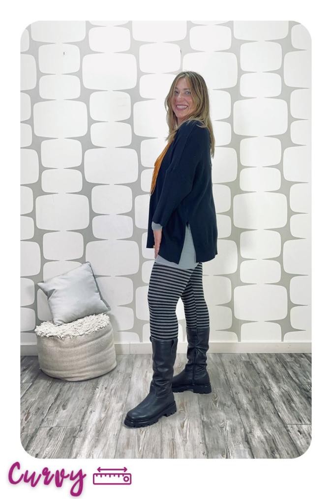 OUTFIT CURVY Maglia Titania nera e Leggings Strega sartoriale a righe grigio nero