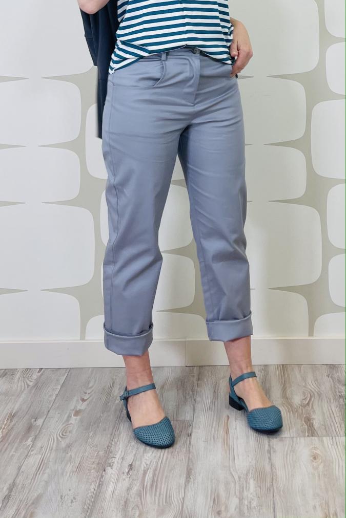Pantalone in cotone dalla linea dritta