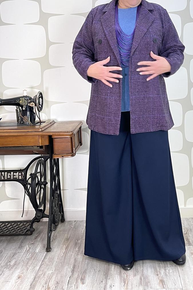 outfit curvy con Giacca Ajok, maglia marshall denim, Pantalone Lauren blu - abbigliamento femminile fabbrica di giuggiole