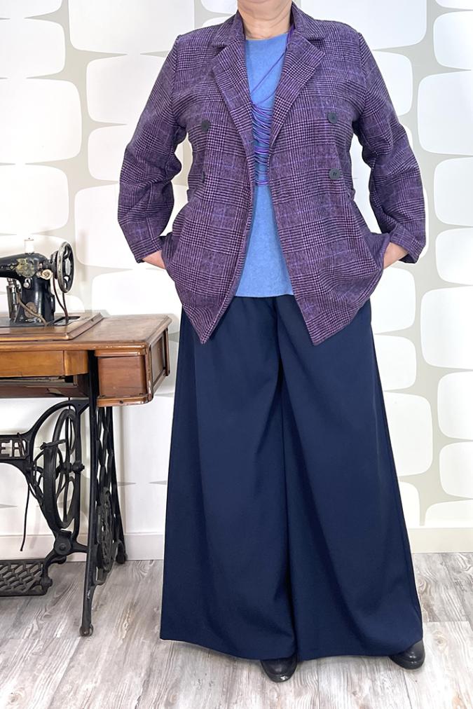 outfit curvy con Giacca Ajok, maglia marshall denim, Pantalone Lauren blu - abbigliamento femminile fabbrica di giuggiole