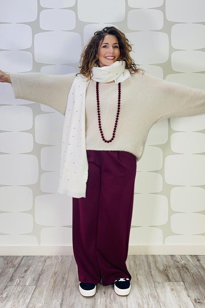 outfit con Maglia Ashley panna e Pantalone Candice vino