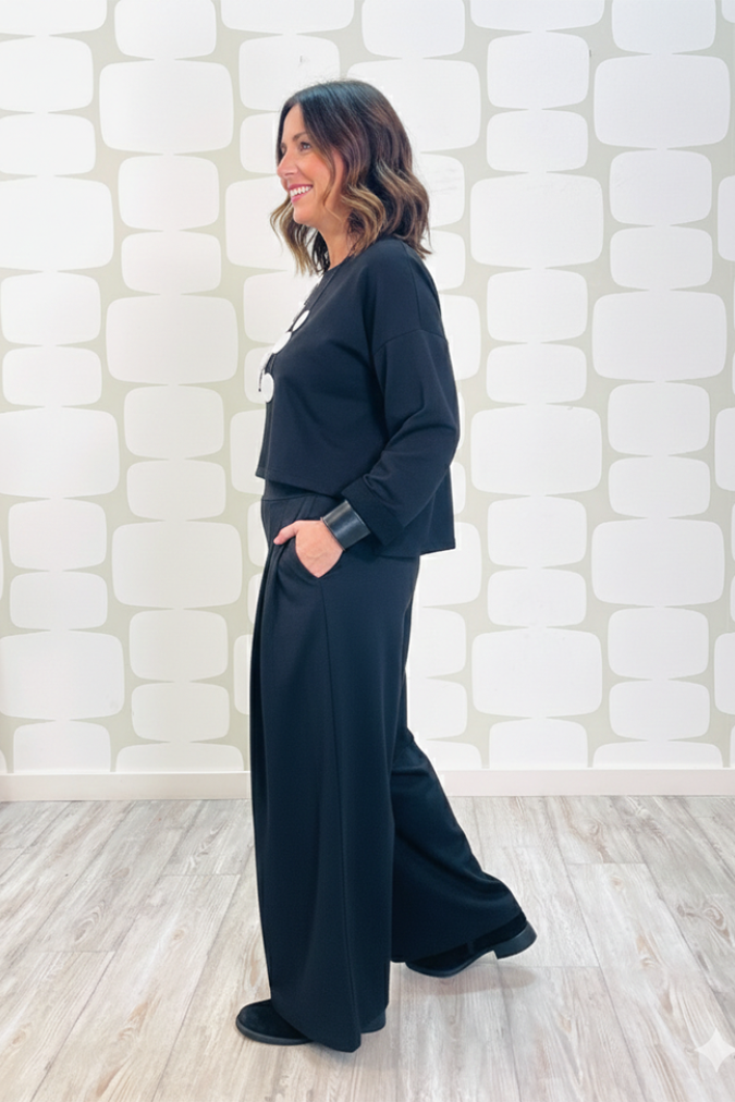 outfit con Maglia Basil nera e Pantalone Bernard nero