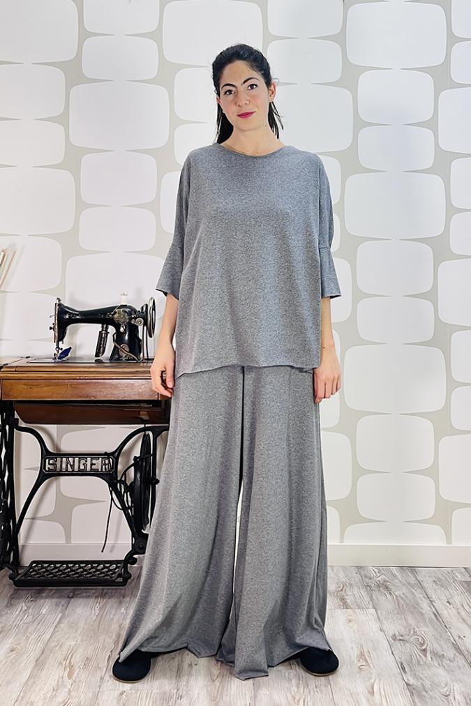 OUTFIT con Tuta Elysuite sartoriale grigia, Maglia Sense Summer sartoriale grigia