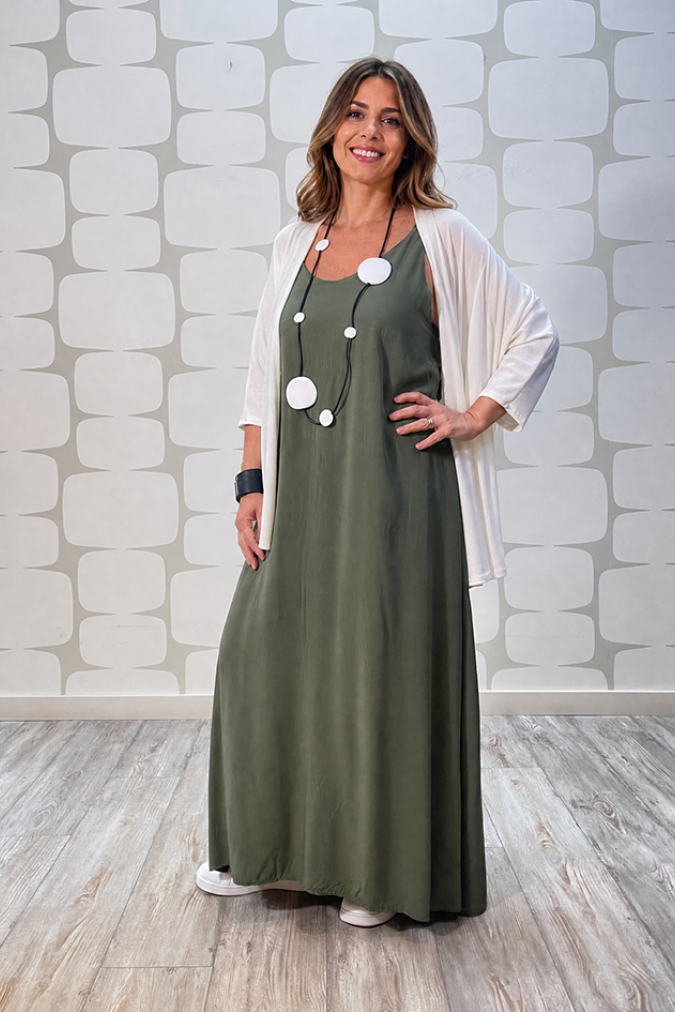 outfit con Cardigan Trilla bianco e Abito Finnie verde