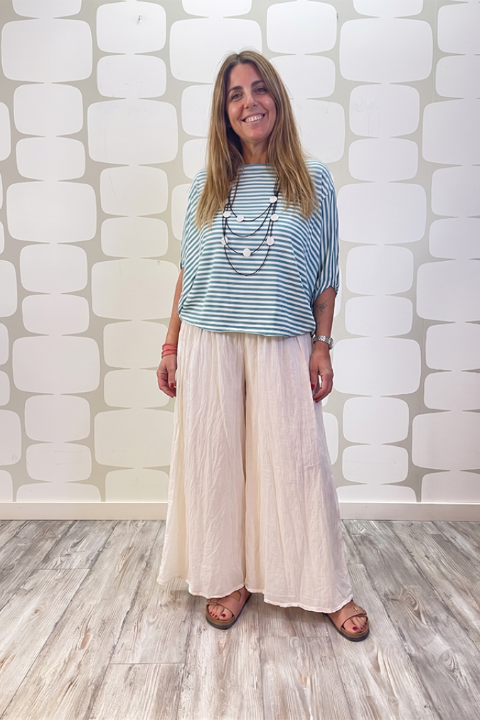 outfit con Maglia Manta sartoriale e Pantalone Ines bianco