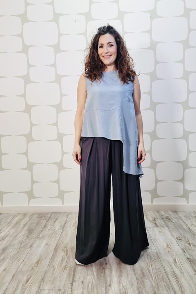  outfit con Blusa Kaede grigia e Pantalone Buckley grigio
