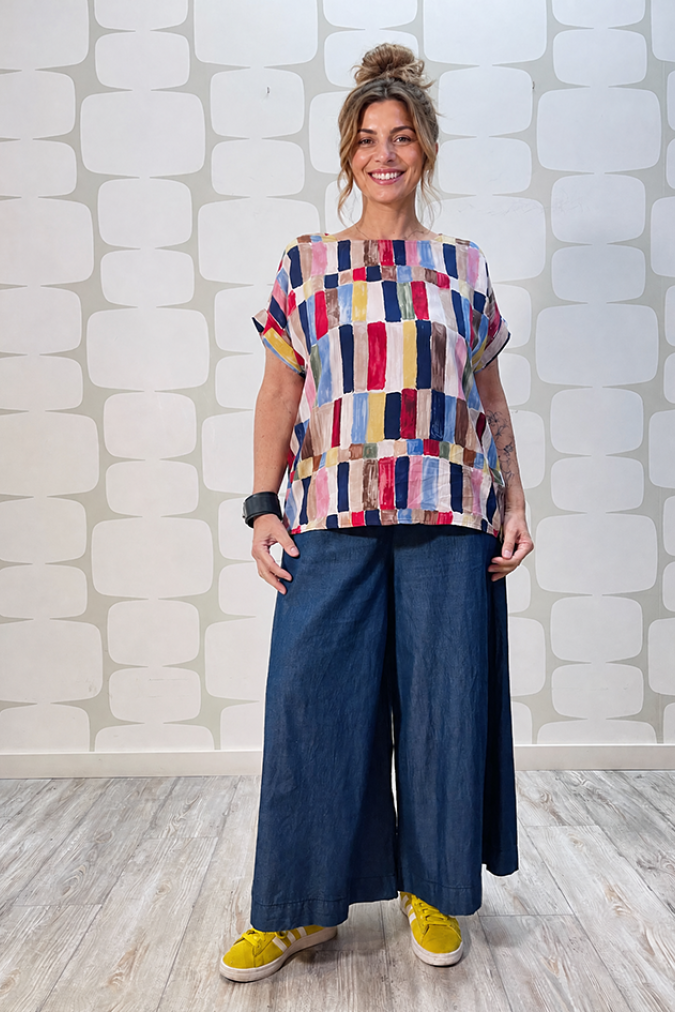 outfit con Blusa Kenobi blu e Jeans Jane