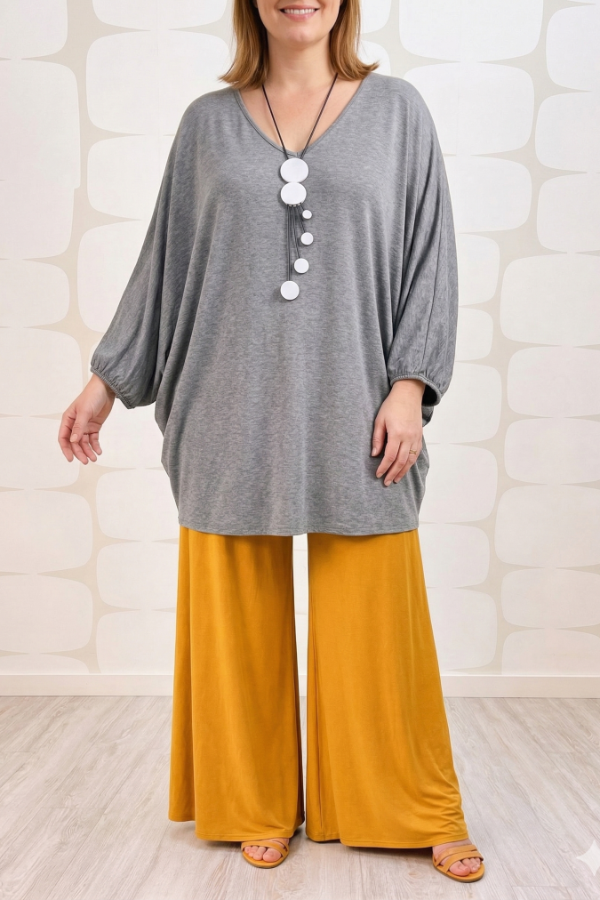 outfit curvy Maglia Murray grigio e Pantalone Holland ocra
