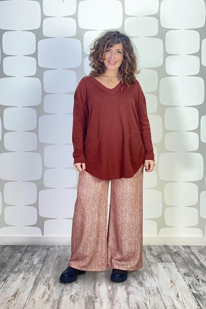 outfit Maglia Ofelia coccio, Pantalone Amleto coccio - fabbrica di giuggiole