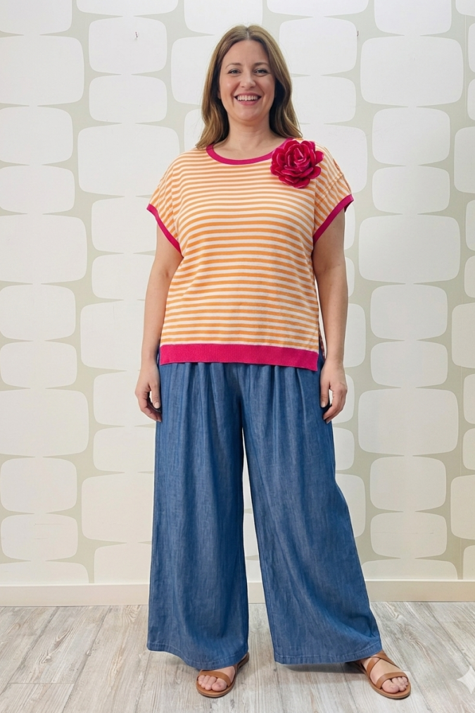 outfit curvy con Maglia Rusty arancio e Jeans Bauman
