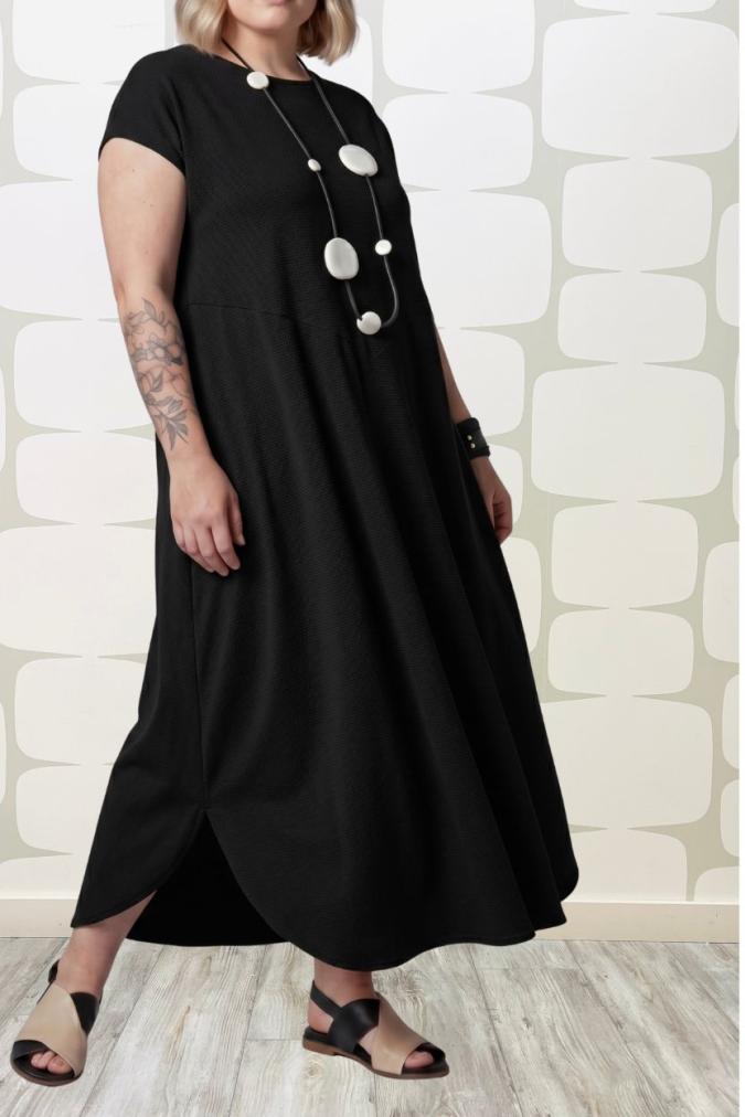 outfit con Abito Shonda sartoriale nero