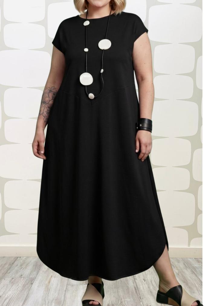 outfit con Abito Shonda sartoriale nero