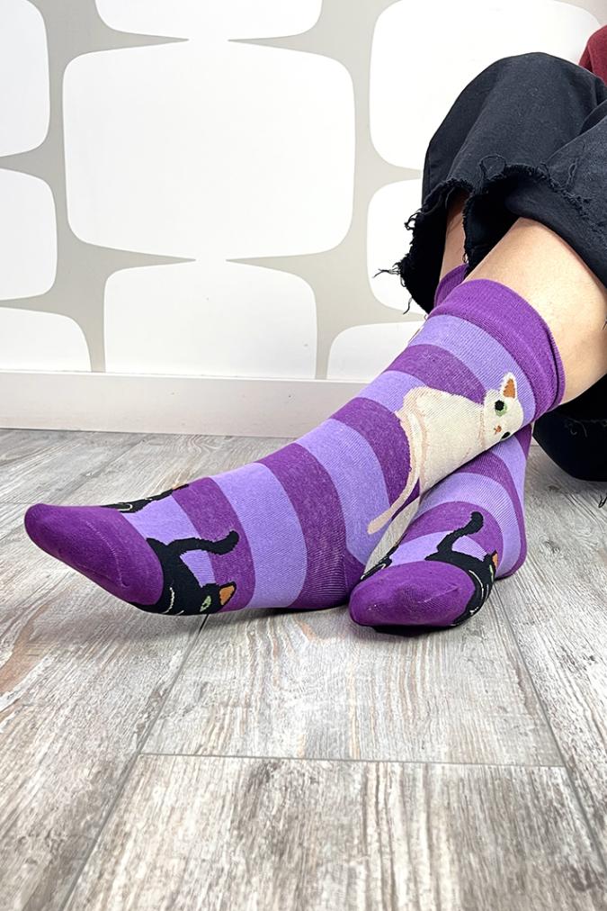 calzini socks fantasia stregatto a righe viola e lilla fabbrica di giuggiole