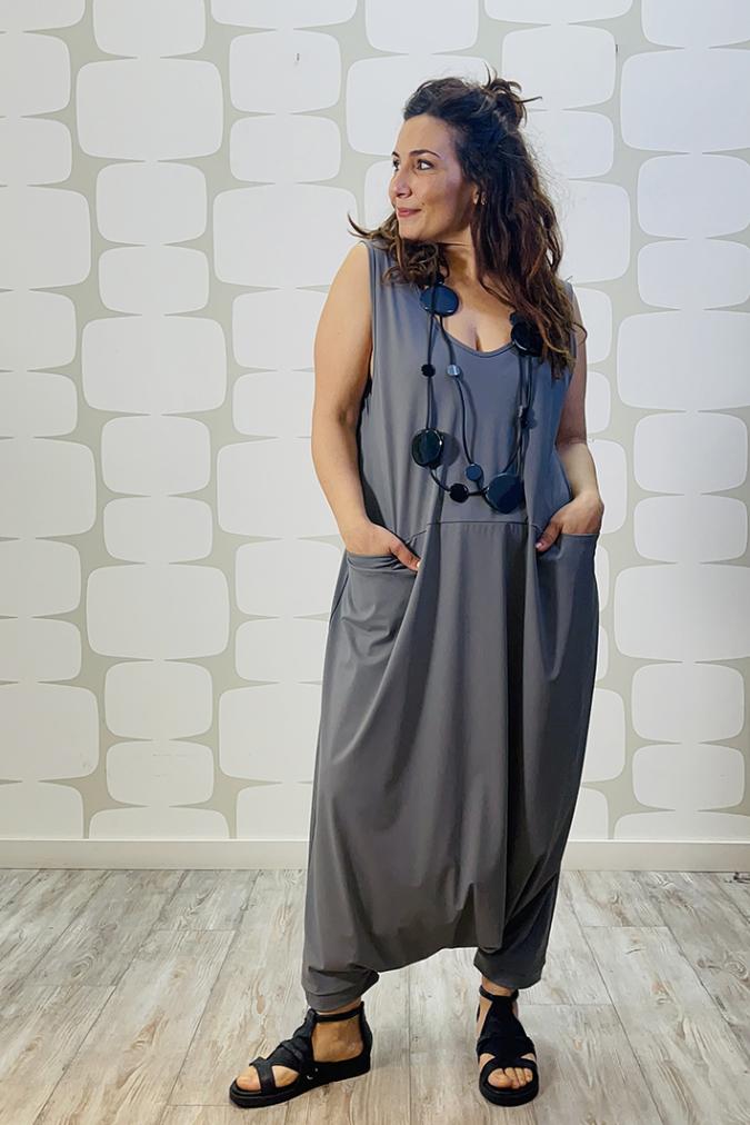 outfit con Tuta Warren grigia