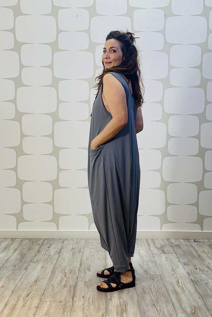 outfit con Tuta Warren grigia