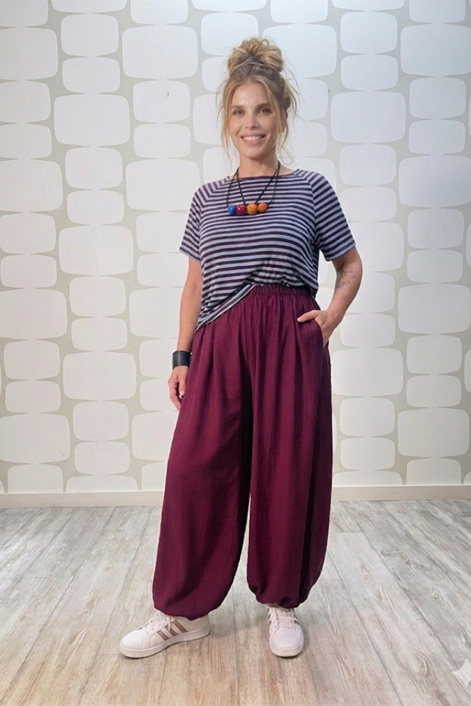 outfit con Maglia Setina a righe vino e azzurro e  Pantalone Yoda vino