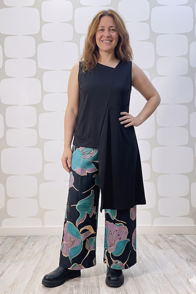 outfit con Canotta Florence nero e Pantalone Yuki